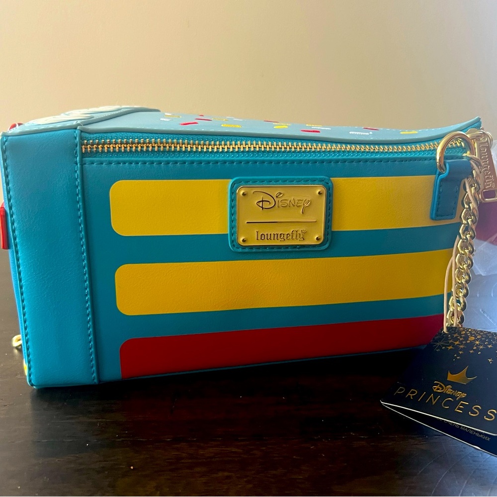 Loungefly Disney Snow White cake purse